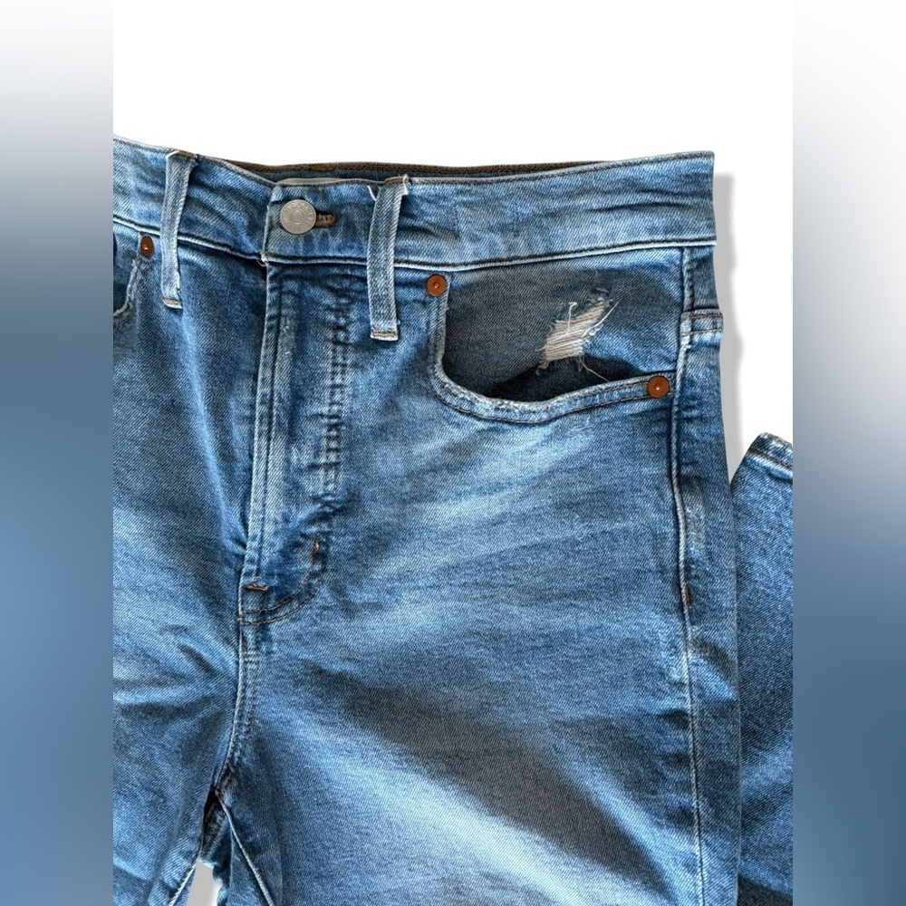Madewell The Perfect Vintage Jean in Light Denman Wash & Distressed | Size 29 - Picture 7 of 16